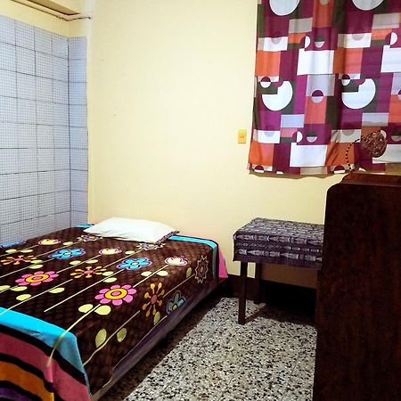 Casa Guillermo Batz Bed and Breakfast San Pedro La Laguna Rum bild